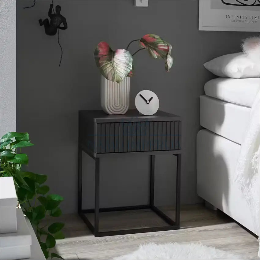 Naktinis staliukas GI563 €30 Save 60% 25 50, __label:Pristatymas 1 2 d.d., color juoda, pilka, material mediena €25