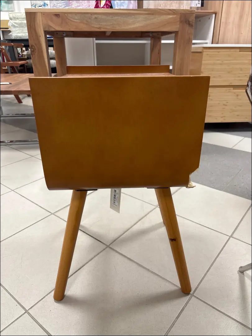 Naktinis staliukas GI640 - €25 Save 70% 25-50, __label:Pristatymas 1-2 d.d., color-ruda, material-mdf, pazeistas to €50