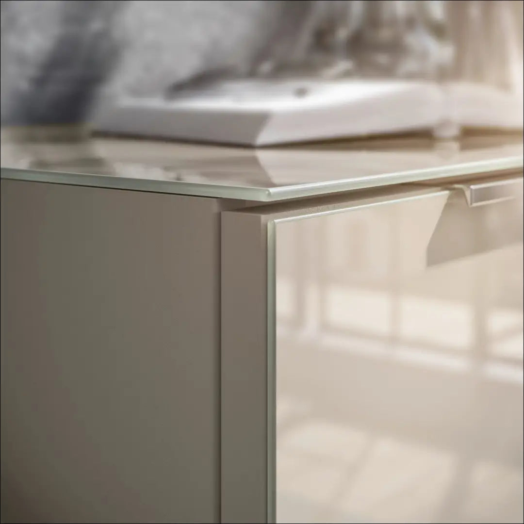 Naktinis staliukas GI697 - €55 Save 65% 50-100, __label:Pristatymas 1-2 d.d., color-kremas, material-mdf,