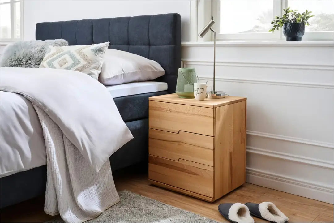 Naktinis staliukas GI780 - €70 Save 50% 50-100, __label:Pristatymas 1-2 d.d., color-ruda, material-medzio-masyvas,