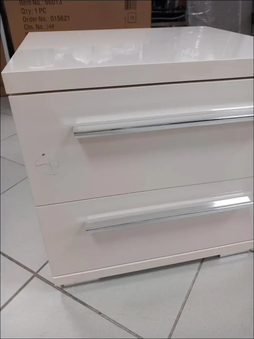Naktinis staliukas GI859 - €30 Save 80% 25-50, __label:Pristatymas 1-2 d.d., color-smelio, material-mdf, pazeistas €25