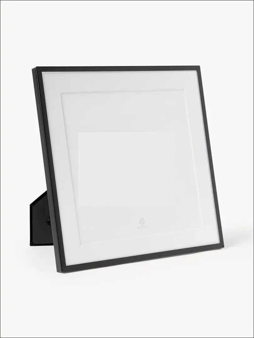 Nuotraukų rėmelis DI6386 - €14 Save 65% __label:Pristatymas 1-2 d.d., color-juoda, interjeras, material-aksomas,