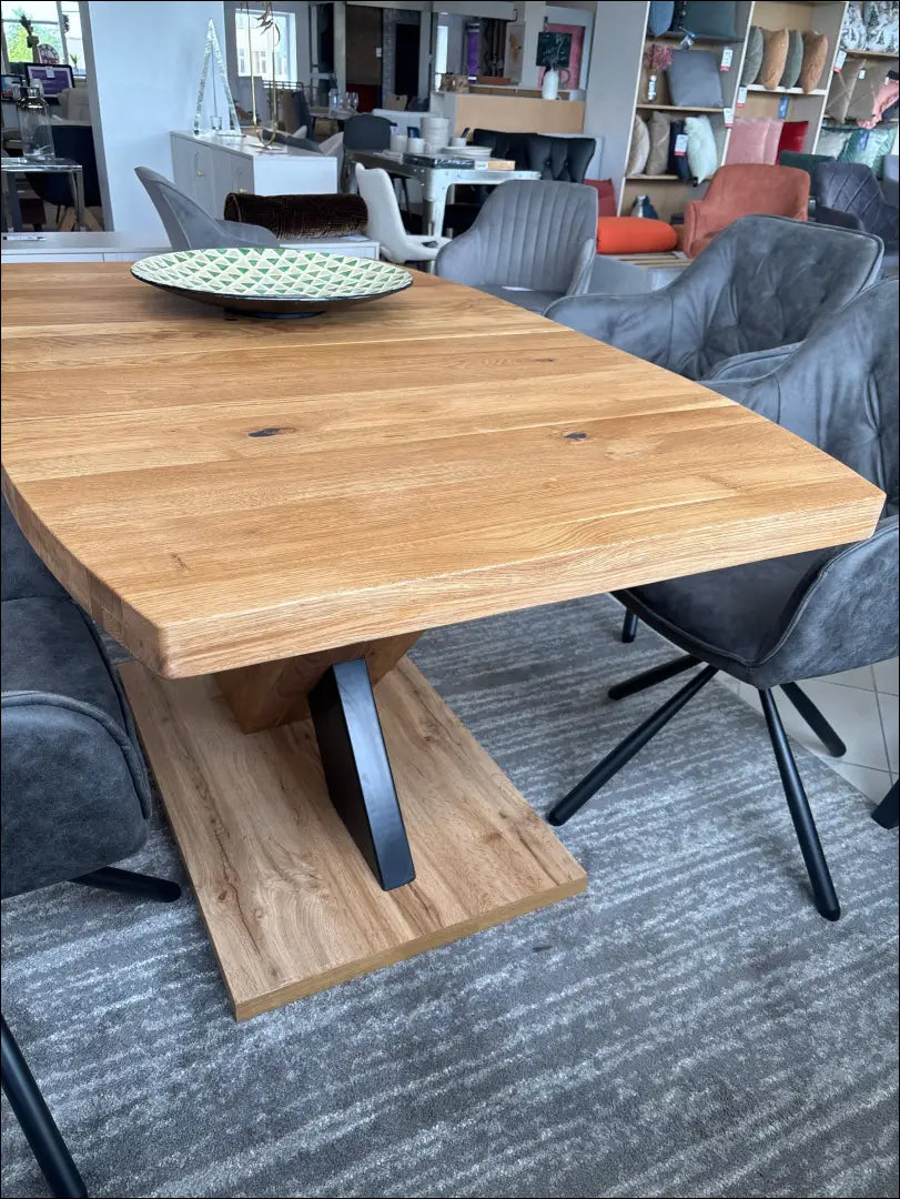 Padidinamas medinis valgomojo stalas VI1420 - €900 Save 60% __label:Pristatymas 1-2 d.d., color-juoda, color-ruda,