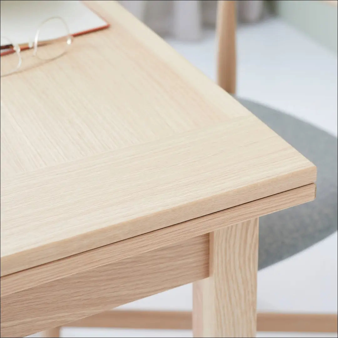 Padidinamas valgomojo stalas VI1236 - €310 Save 50% __label:Pristatymas 1-2 d.d., color-ruda, material-medzio-masyvas,