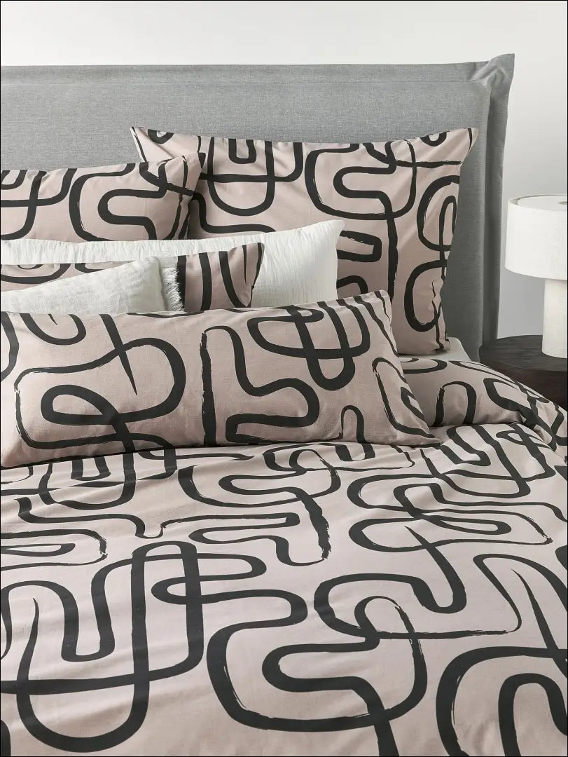 Pagalvės užvalkalas (50x70cm) DI5434 - €5 Save 50% __label:Pristatymas 1-2 d.d., color-juoda, color-ruda,