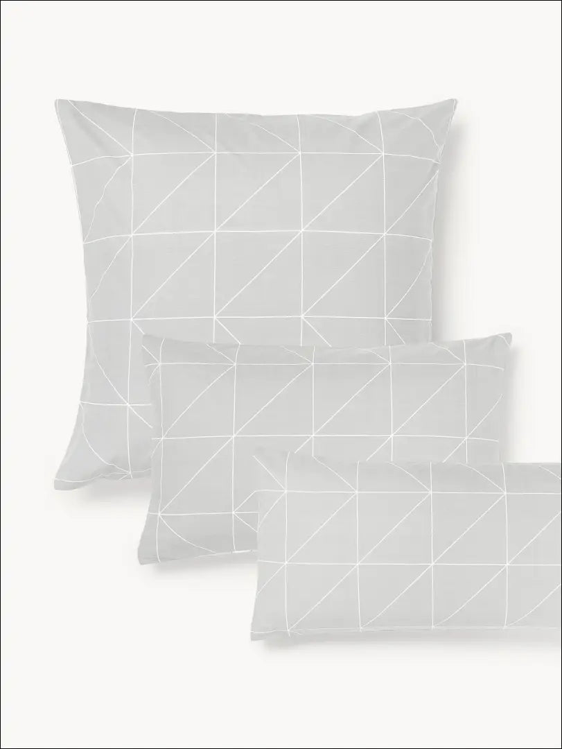 Pagalvės užvalkalas DI11577 - __label:Pristatymas 1-2 d.d., color-balta, color-pilka, material-medvilne,