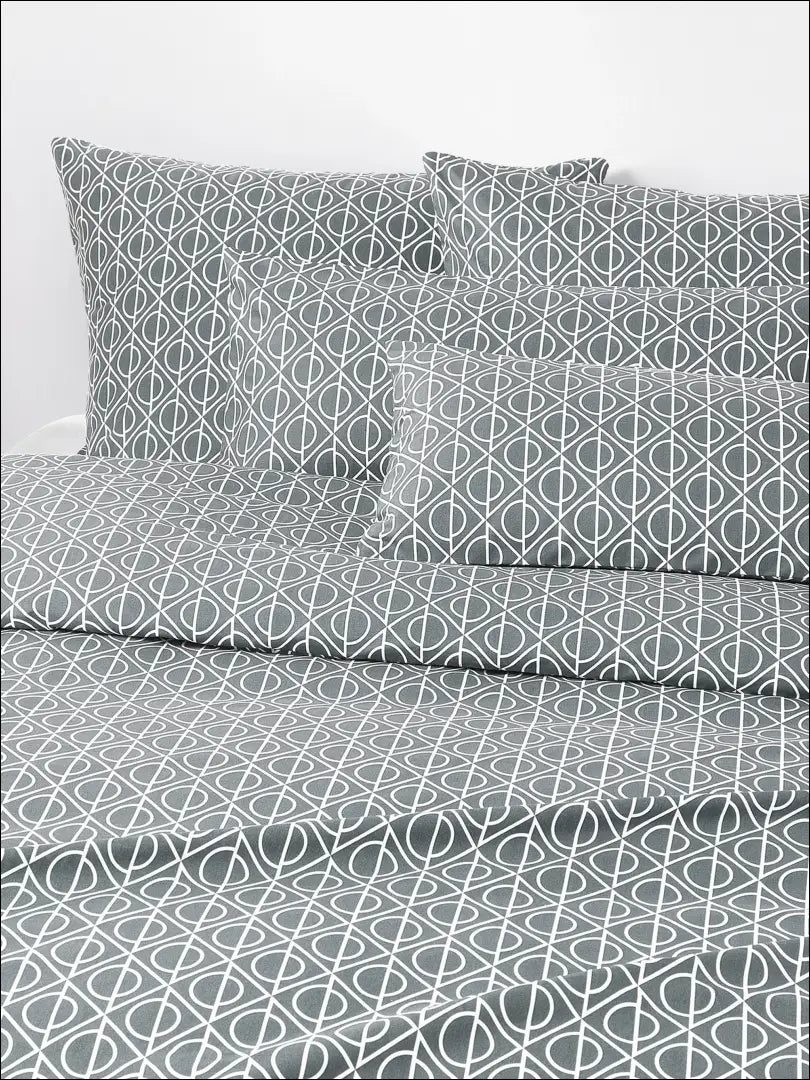 Pagalvės užvalkalas DI11679 - €5 Save 65% __label:Pristatymas 1-2 d.d., color-pilka, material-medvilne,
