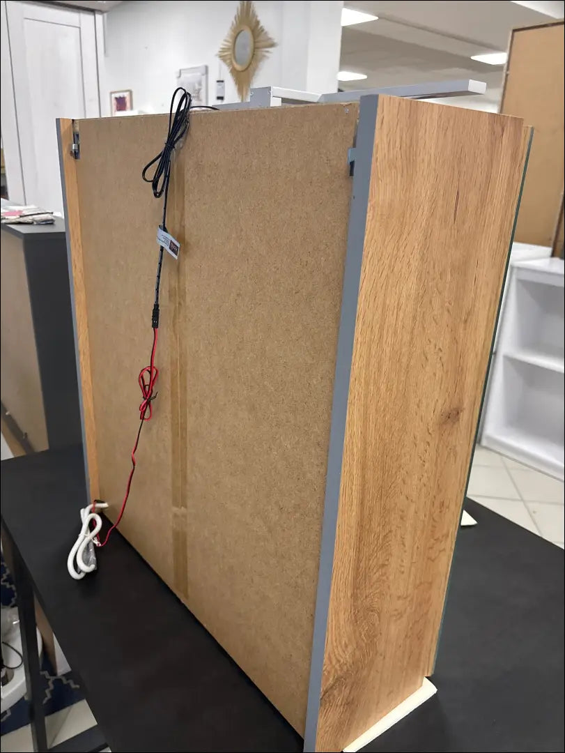 Pakabinama vonios spintelė su apšvietimu KI1507 - €39 Save 65% 25-50, __label:Pristatymas 1-2 d.d., color-ruda,