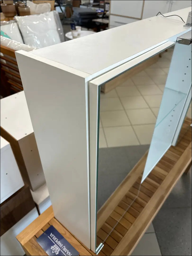 Pakabinama vonios spintelė su LED apšvietimu KI973 - €70 Save 60% 50-100, color-balta, material-mdf, material-stiklas,