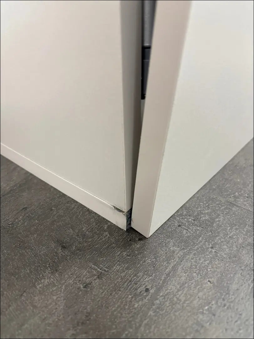 Pakabinamas TV staliukas SI1762 - €49 Save 75% 25-50, __label:Pristatymas 1-2 d.d., color-kremas, material-mediena,