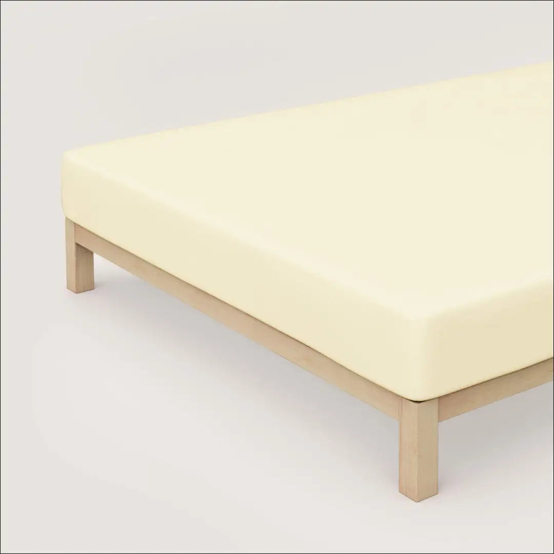 Paklodė su guma DI11852 - €28 Save 50% 25-50, __label:Pristatymas 1-2 d.d., color-geltona, material-elastanas, paklode