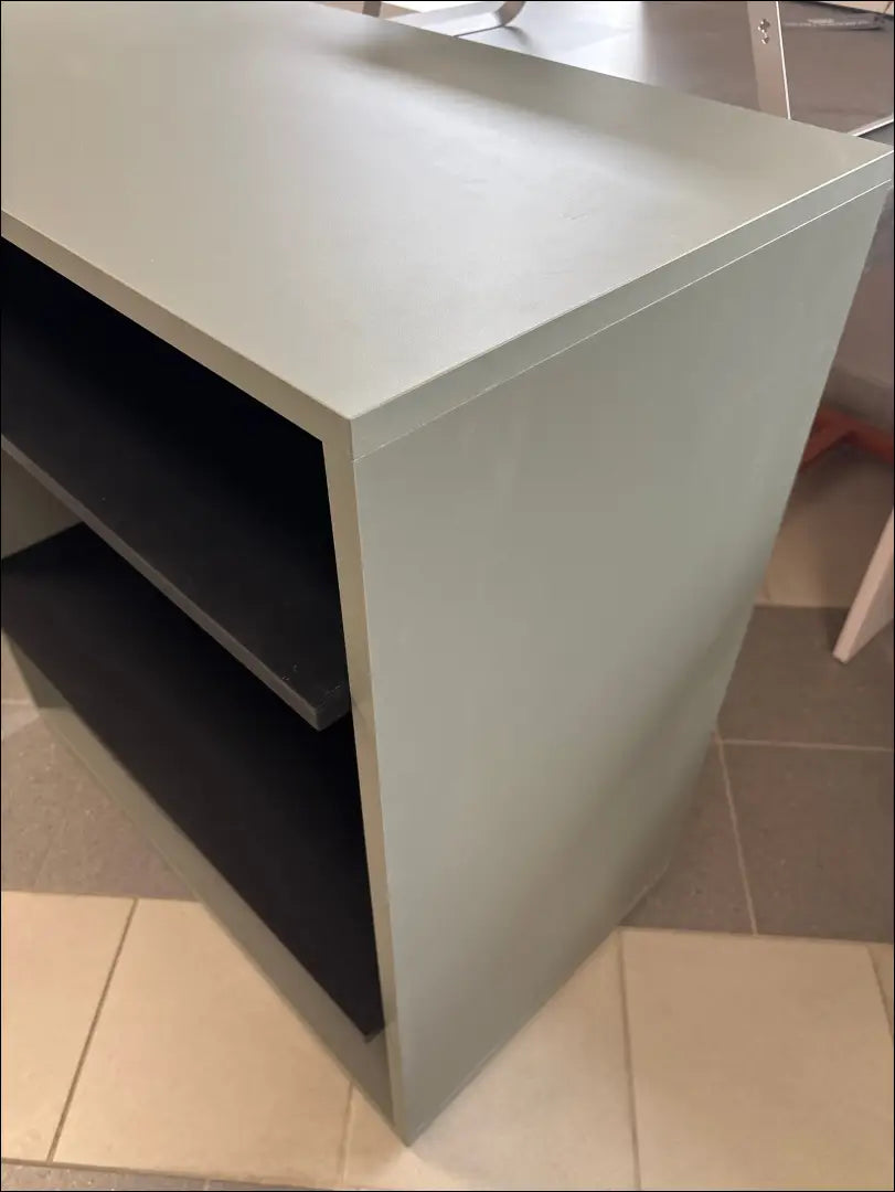 Pastatoma lentyna SI2120 - €20 __label:Pristatymas 1-2 d.d., color-juoda, color-zalia, material-mediena, pazeistas Iki