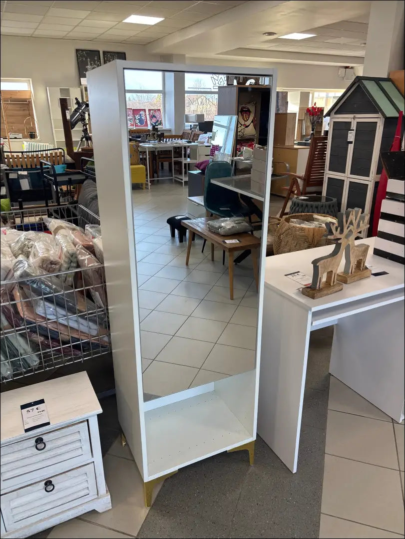 Pastatoma spintelė su veidrodžiu KI1509 - €65 Save 50% 50-100, __label:Pristatymas 1-2 d.d., batu-spintele,