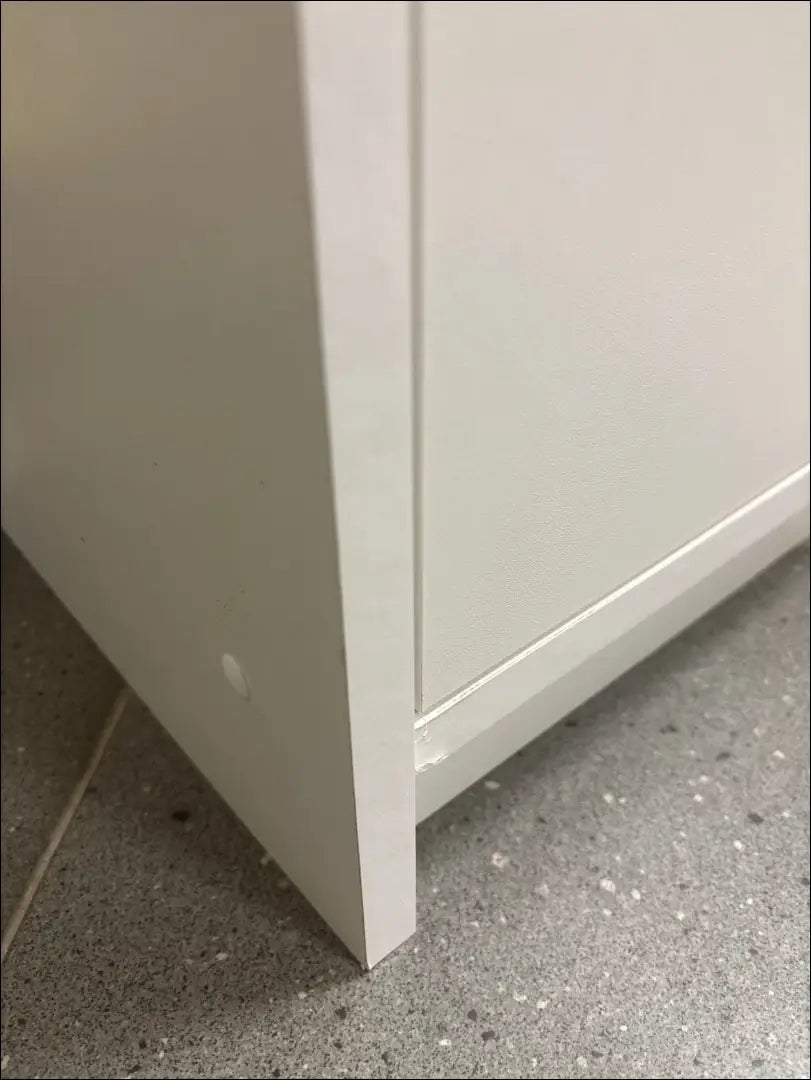 Pastatoma vonios spintelė KI1518 - €19 Save 65% __label:Pristatymas 1-2 d.d., color-balta, material-mediena, pazeistas,