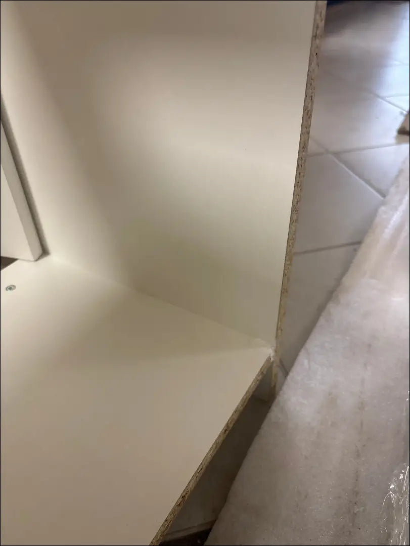 Pastatoma vonios spintelė KI1518 - €19 Save 65% __label:Pristatymas 1-2 d.d., color-balta, material-mediena, pazeistas,