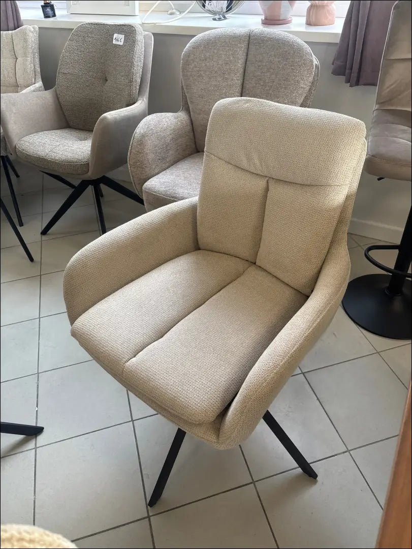 Pasukama kėdė VI1430 - €102 Save 15% 100-200, __label:Pristatymas 1-2 d.d., color-smelio, kedes-valgomojo,