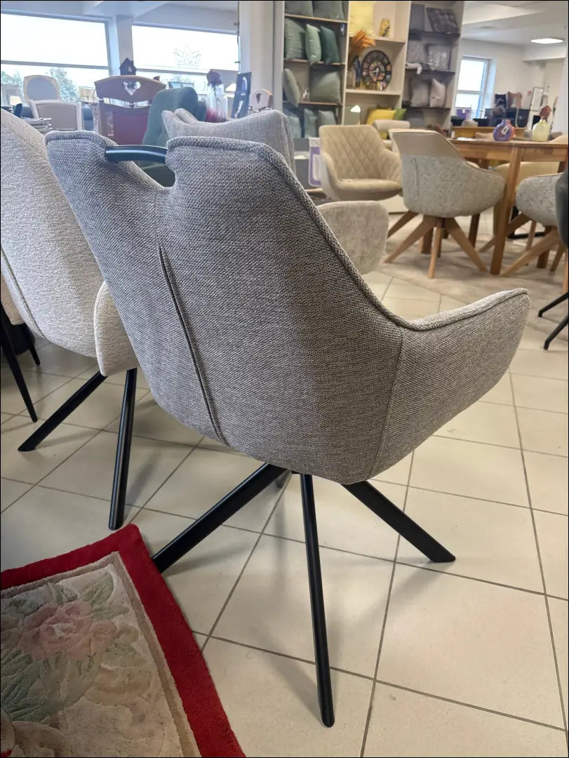 Pasukama kėdė VI1639 - €102 Save 30% 100-200, __label:Pristatymas 1-2 d.d., biuro-baldai, biuro-kedes, color-pilka