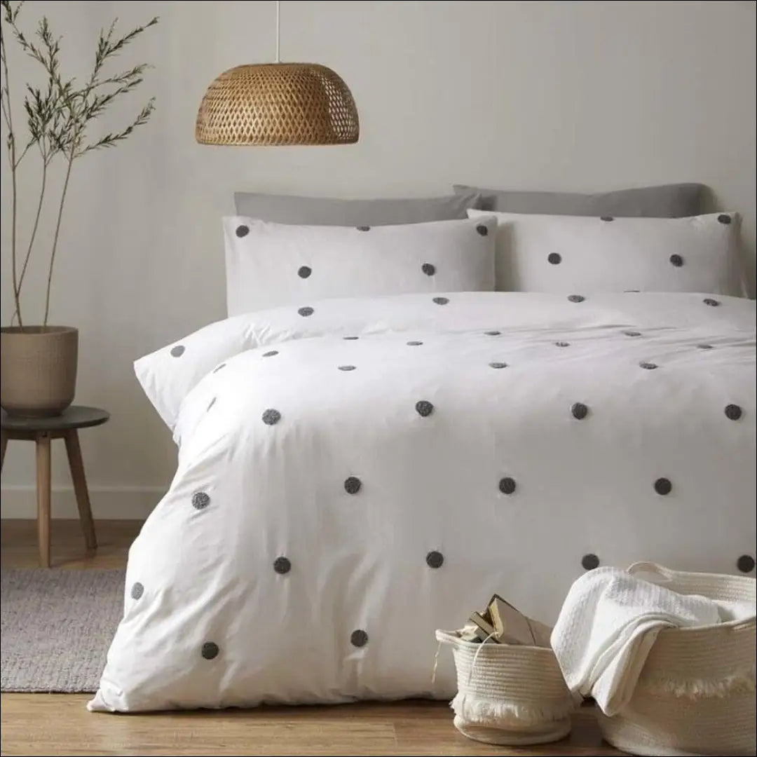 Patalynės komplektas (2 dalys) DI10358 - €36 Save 60% 25-50, __label:Pristatymas 1-2 d.d., color-balta, color-pilka,