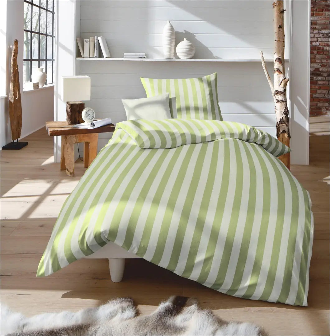 Patalynės komplektas (2 dalys) DI11591 - €16 Save 60% __label:Pristatymas 1-2 d.d., color-balta, color-zalia,