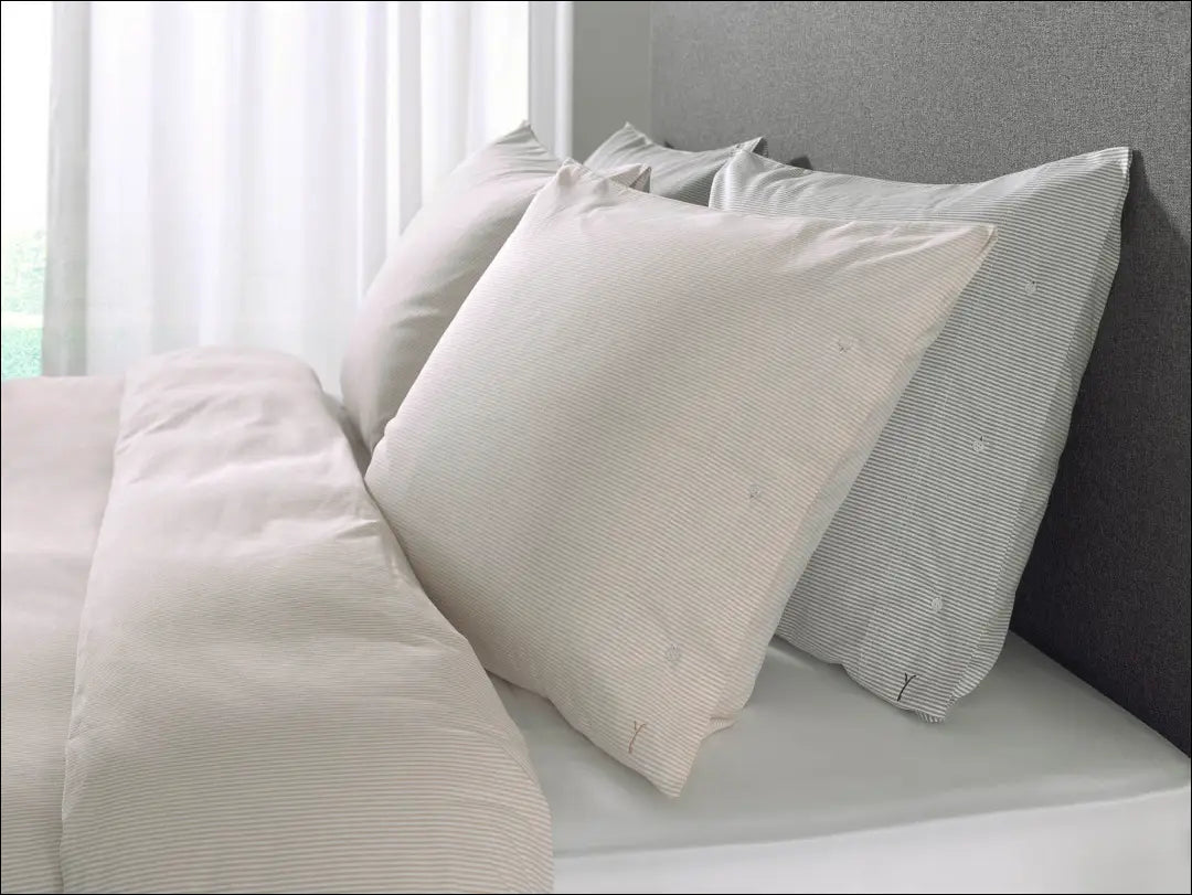 Patalynės komplektas (2 dalys) DI11758 - €23 Save 60% __label:Pristatymas 1-2 d.d., color-balta, color-smelio,