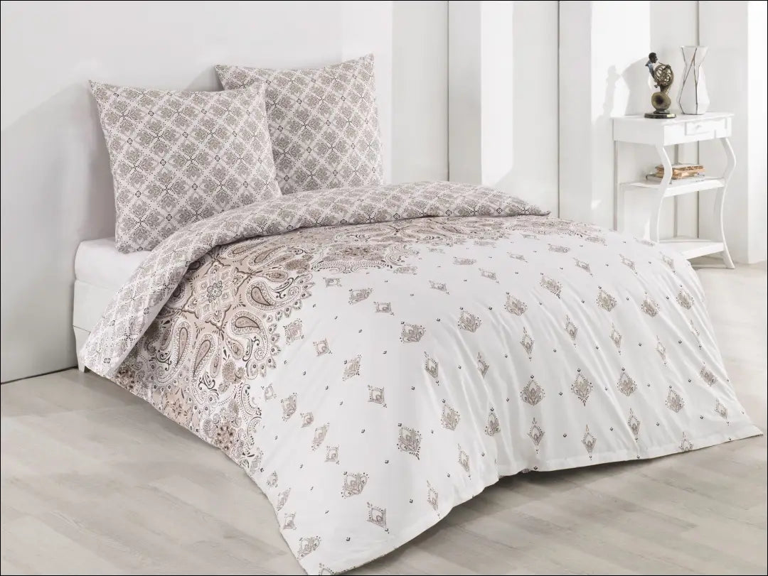 Patalynės komplektas (3 dalys) DI11269 - €22 Save 50% __label:Pristatymas 1-2 d.d., color-balta, color-juoda,