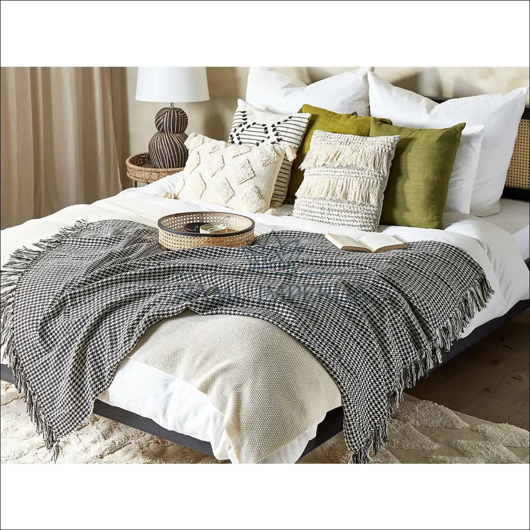 Pledas (125x150cm) DI10288 - €14 Save 70% __label:Pristatymas 1-2 d.d., color-balta, color-juoda, material-medvilne,