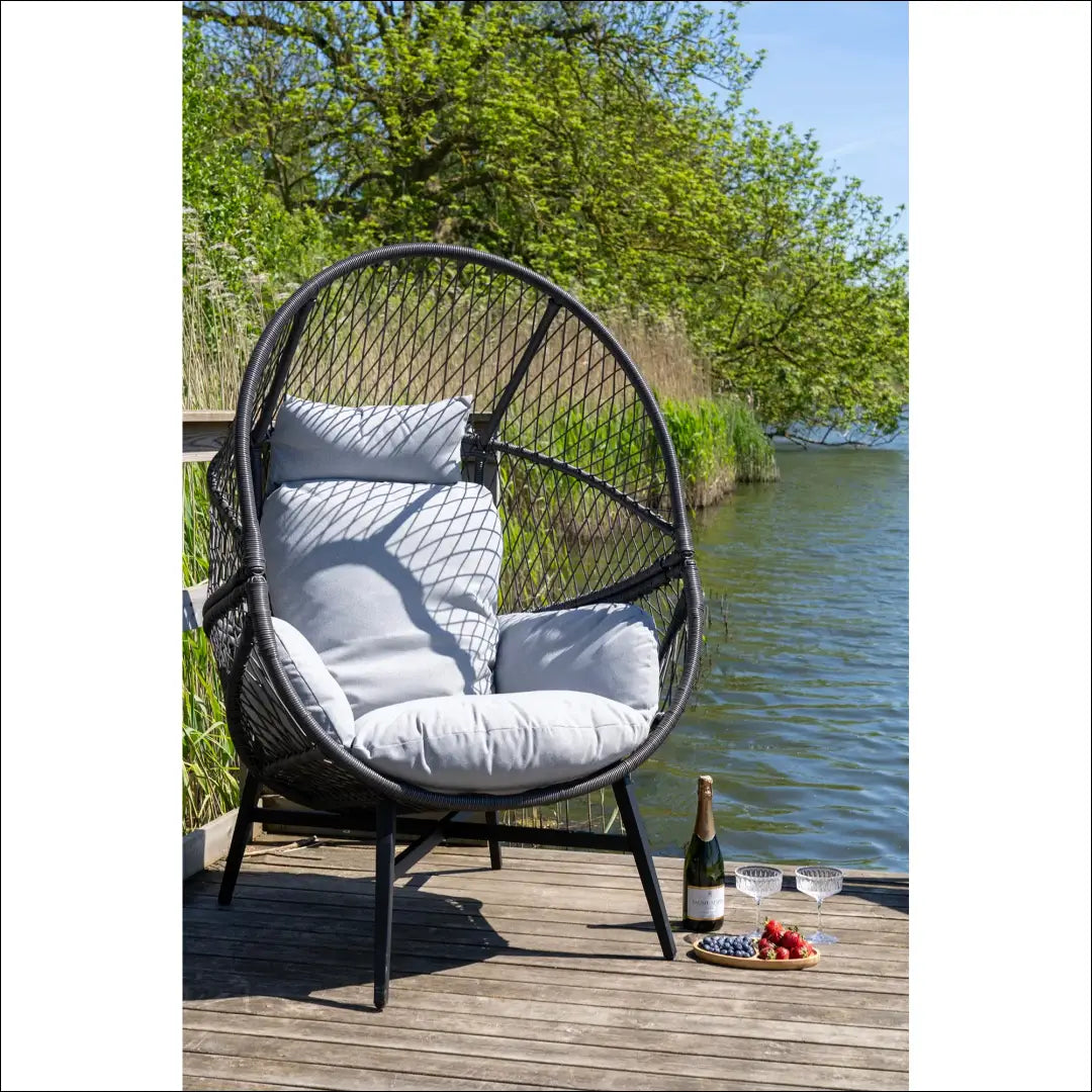 Poilsio krėslas poliratanas juodas su pagalvėlėmis RD1077 - €455 Save 15% __label:Pristatymas 5-14 d.d., Juoda, nordic,