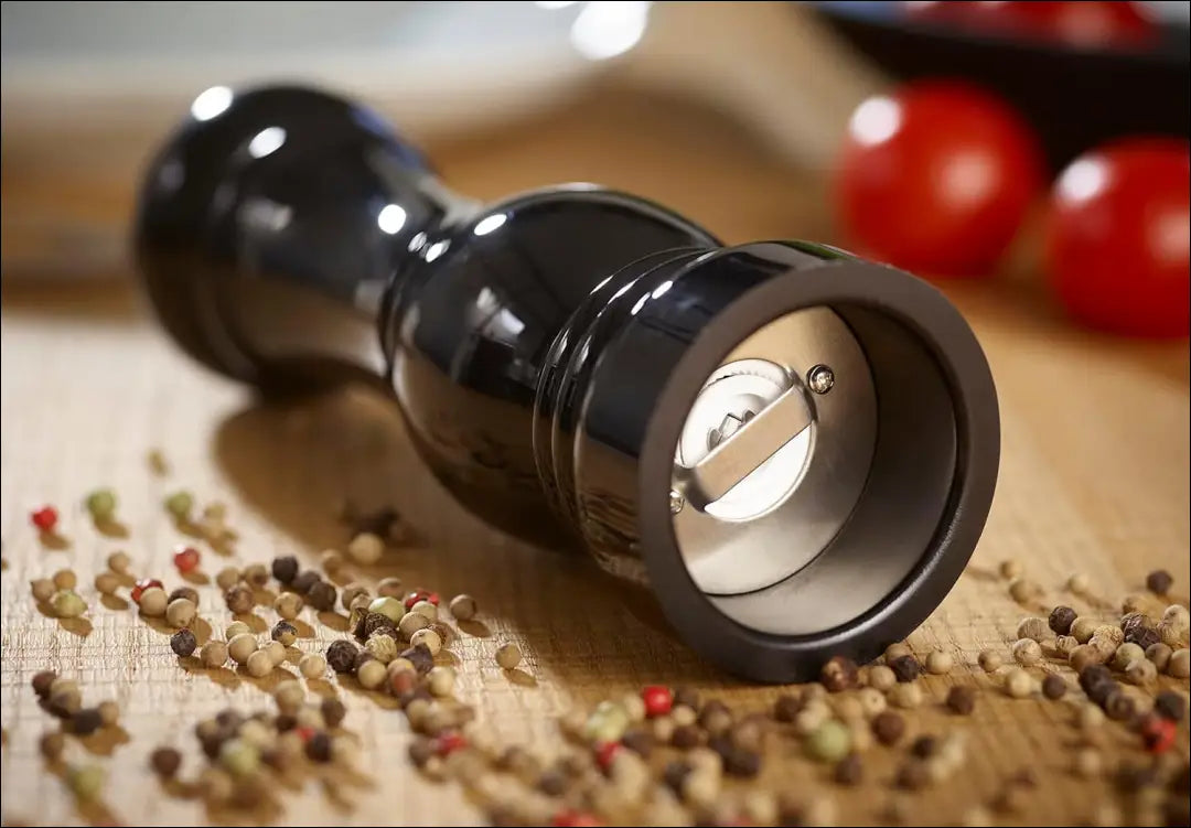 Prieskonių malūnėlių komplektas (2vnt) DI11068 - €12 Save 50% __label:Pristatymas 1-2 d.d., color-juoda, indai,