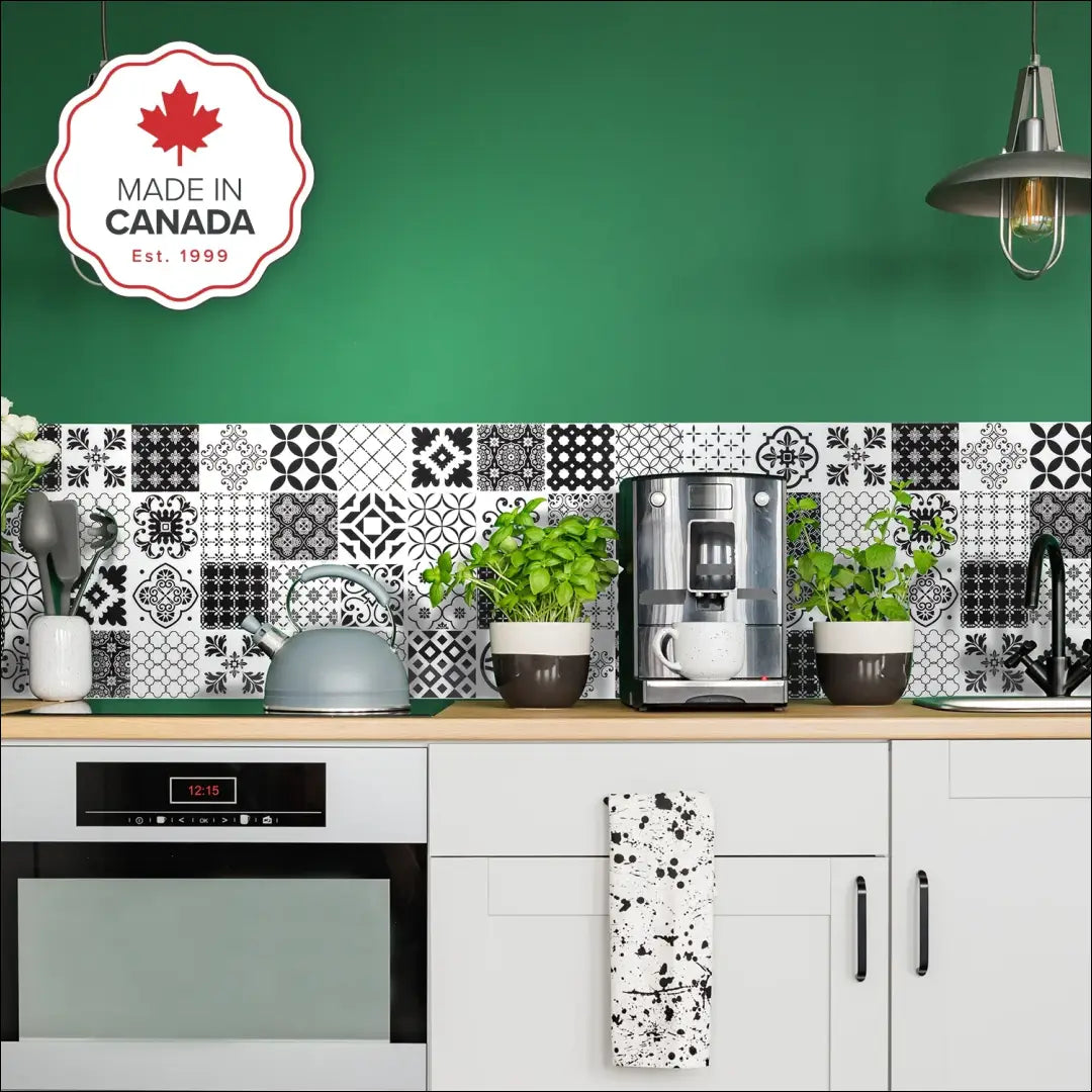 PVC lipnios plytelės DI9534 - €24 Save 55% __label:Pristatymas 1-2 d.d., color-balta, color-juoda, interjeras,