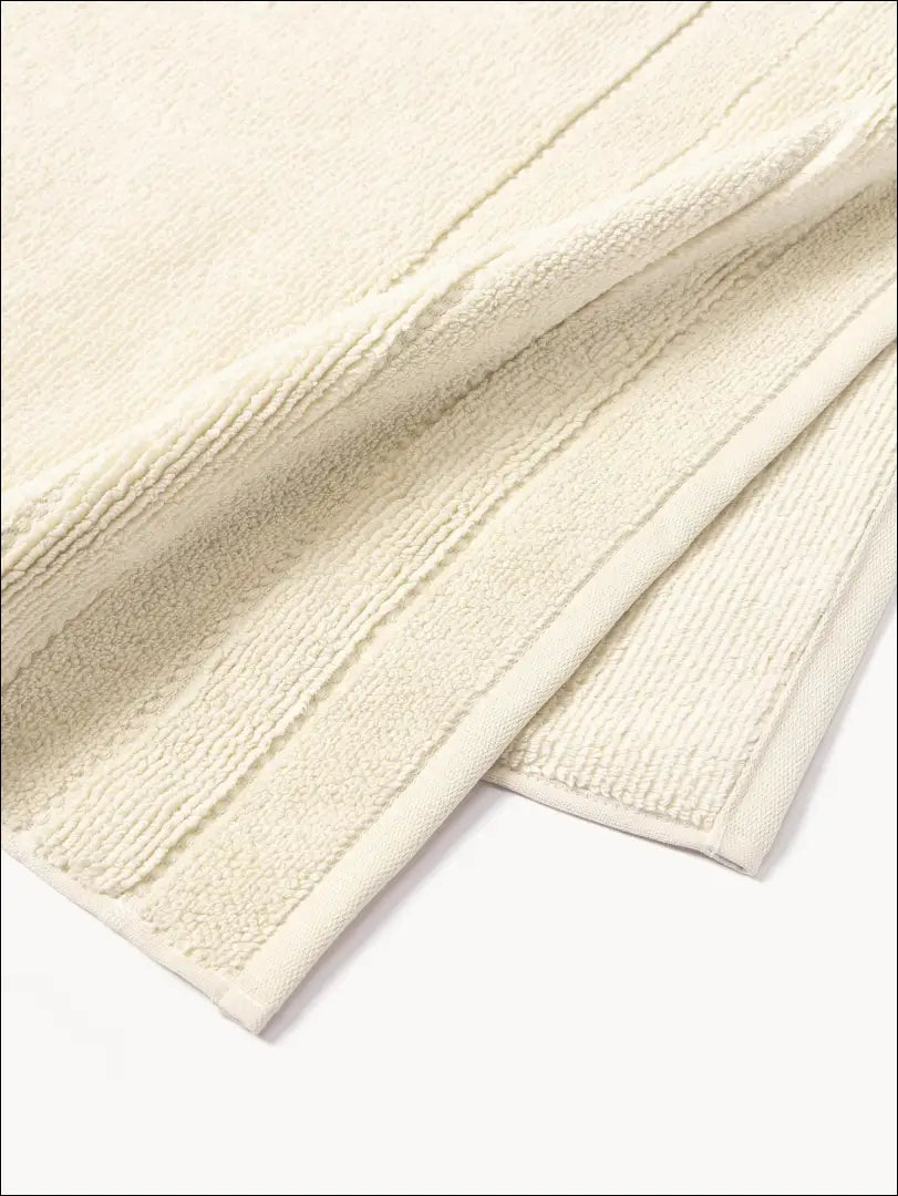 Rankšluostis (100x150cm) DI4856 - €16 Save 60% __label:Pristatymas 1-2 d.d., color-kremas, material-medvilne,