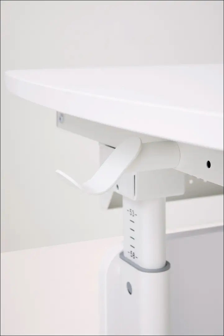 Reguliuojamas darbo stalas BI296 - €200 Save 50% __label:Pristatymas 1-2 d.d., biuro-baldai, biuro-stalai, color-balta,