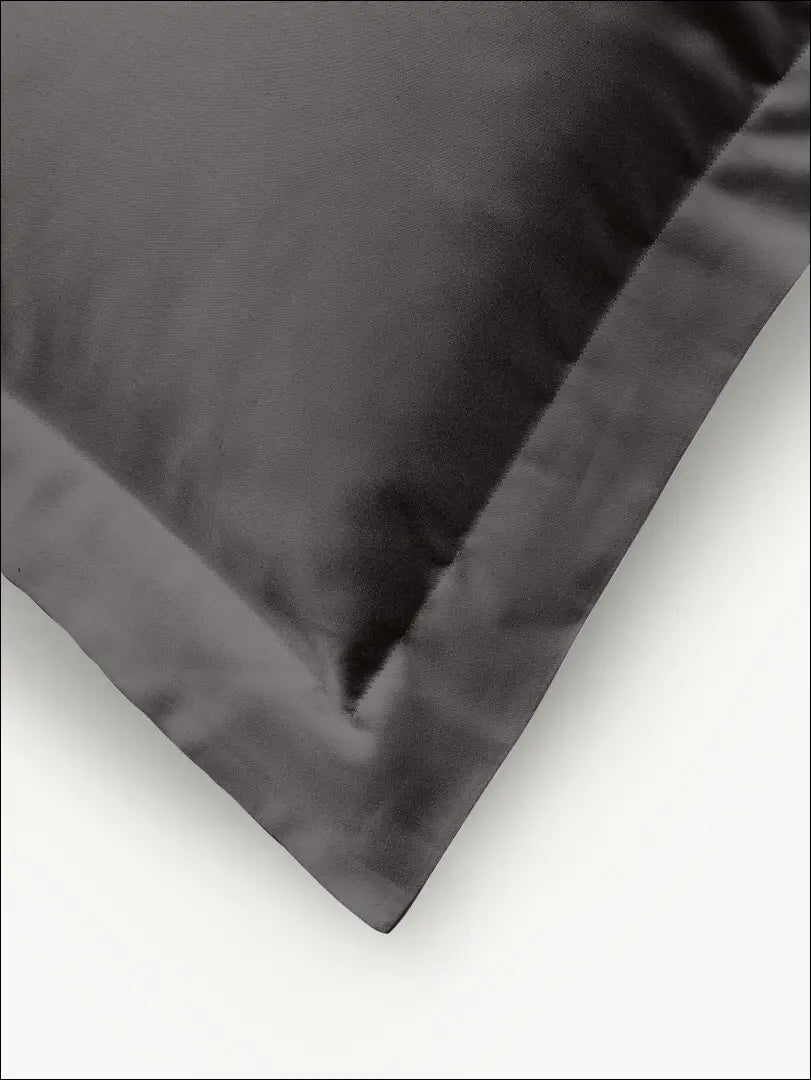 Satino pagalvių užvalkalų komplektas (2vnt) DI4192 - €10 Save 70% __label:Pristatymas 1-2 d.d., color-pilka,