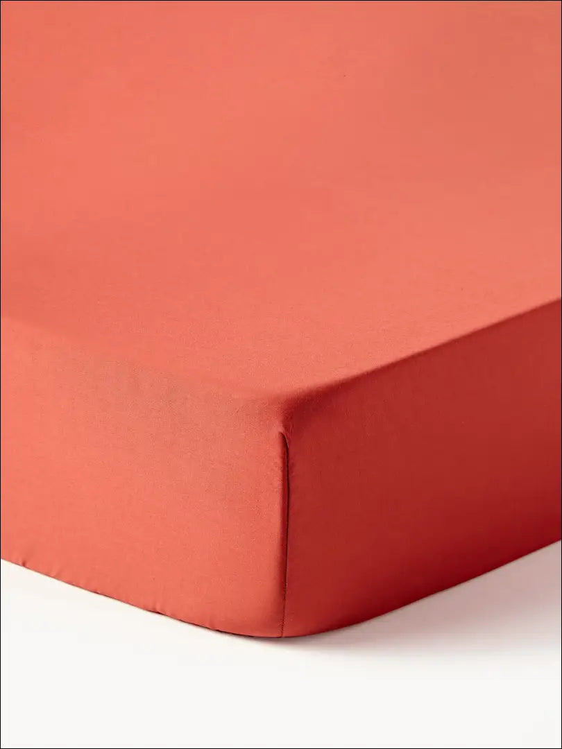 Satino paklodė (160x200cm) DI9881 - €16 Save 70% __label:Pristatymas 1-2 d.d., color-raudona, Dydis-160x200cm,