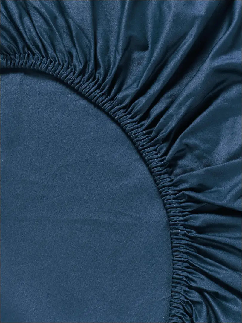 Satino paklodė (180x200cm) DI9878 - €24 Save 70% __label:Pristatymas 1-2 d.d., color-melyna, material-medvilne,