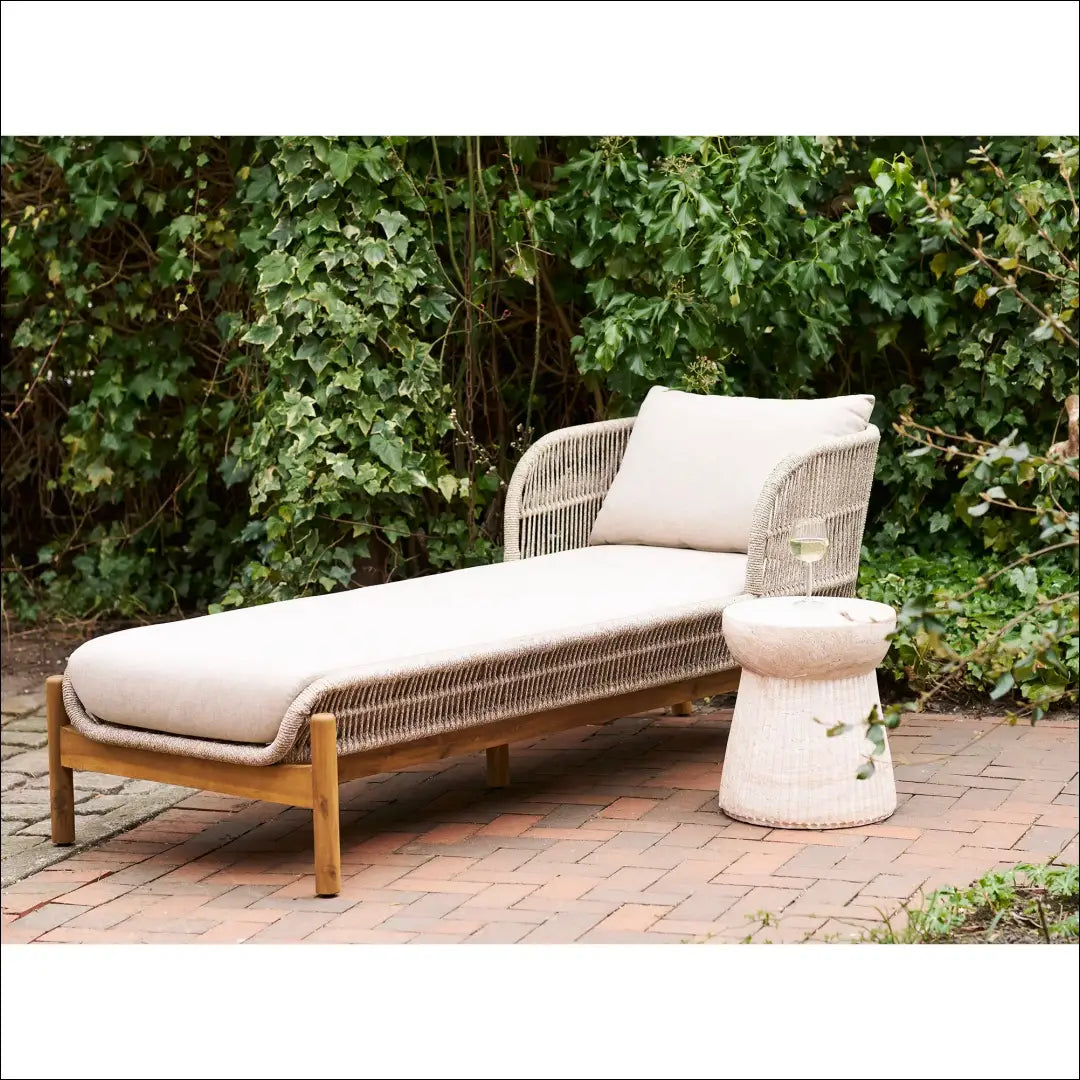 Saulės gultas akacijos spalvos smėlio su pagalvėlėmis RD1125 - €958 Save 15% __label:Pristatymas 5-14 d.d., Deck