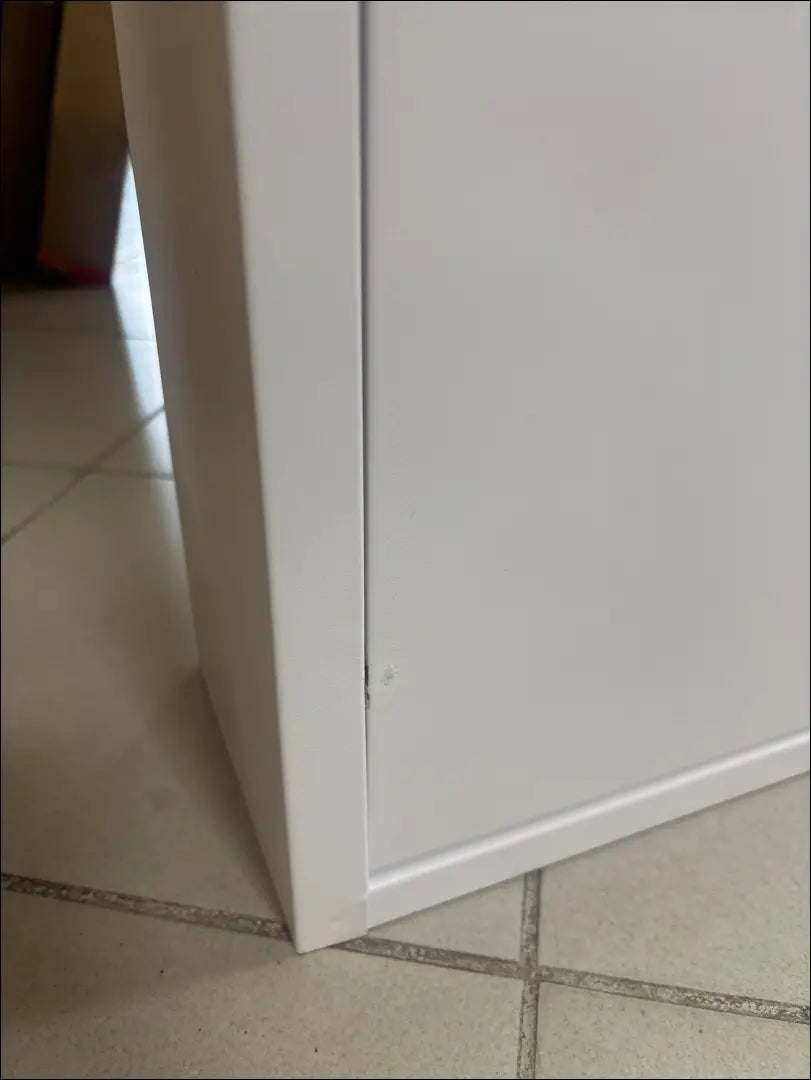 Sieninė batų spintelė KI1884 - €30 Save 60% 25-50, __label:Pristatymas 1-2 d.d., color-balta, material-metalas,