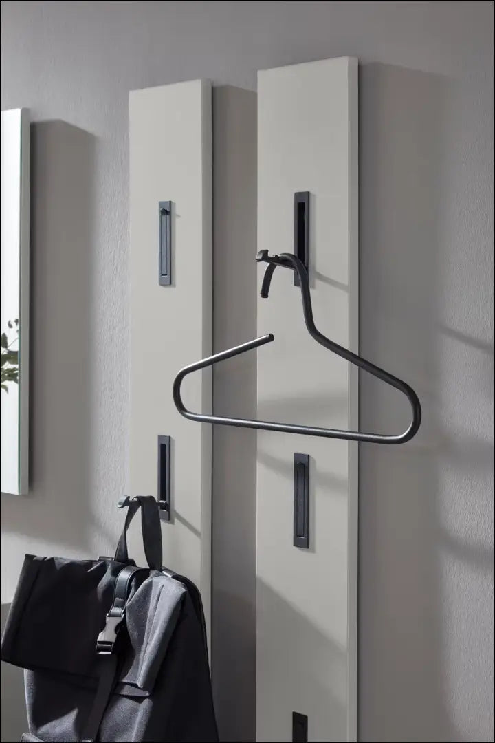 Sieninė kabykla KI1621 - €65 Save 50% 50-100, __label:Pristatymas 1-2 d.d., color-juoda, color-smelio, drabuziu-kabykla