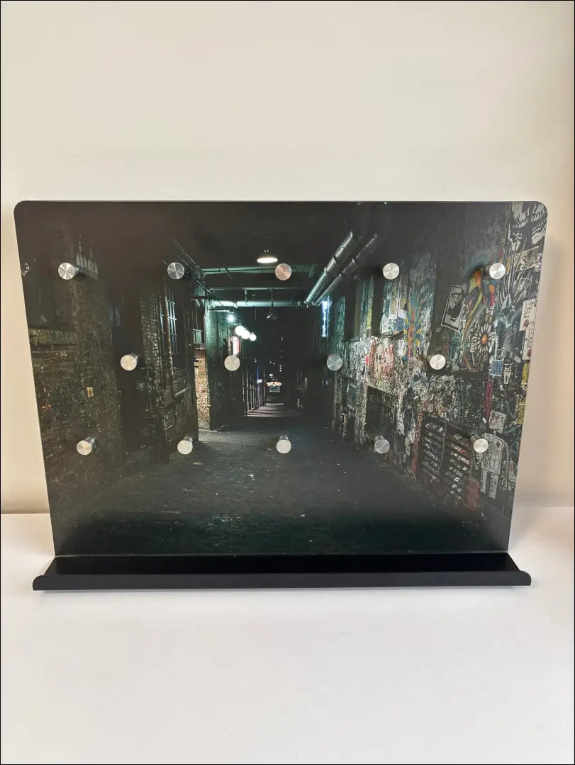 Sieninė raktinė su lentynėle KI1480 - €25 Save 50% 25-50, __label:Pristatymas 1-2 d.d., color-juoda, color-marga,