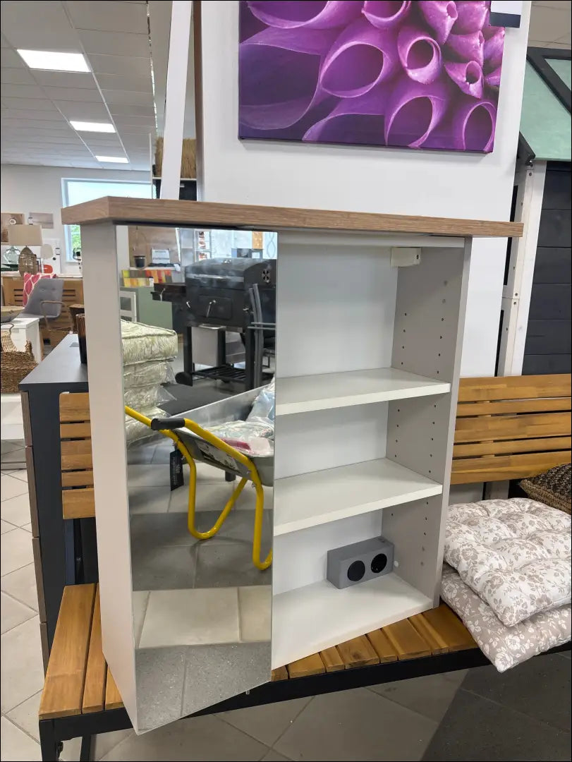 Sieninė vonios spintelė su apšvietimu KI1218 - €76 Save 50% 50-100, __label:Pristatymas 1-2 d.d., color-kremas,