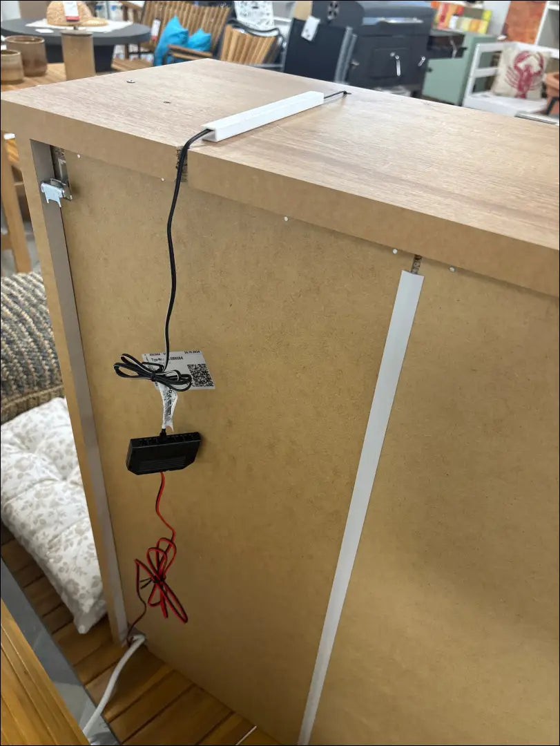 Sieninė vonios spintelė su apšvietimu KI1218 - €76 Save 50% 50-100, __label:Pristatymas 1-2 d.d., color-kremas,