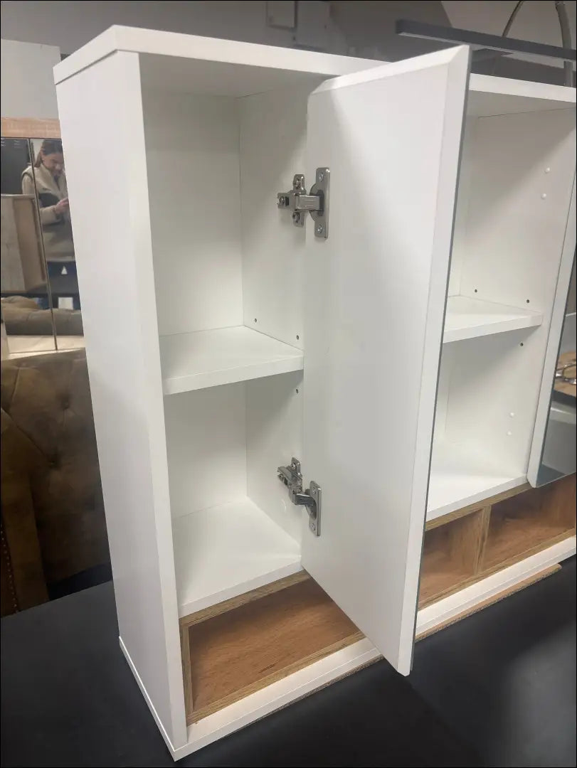 Sieninė vonios spintelė su LED apšvietimu KI1570 - €83 Save 50% 50-100, __label:Pristatymas 1-2 d.d., color-balta,