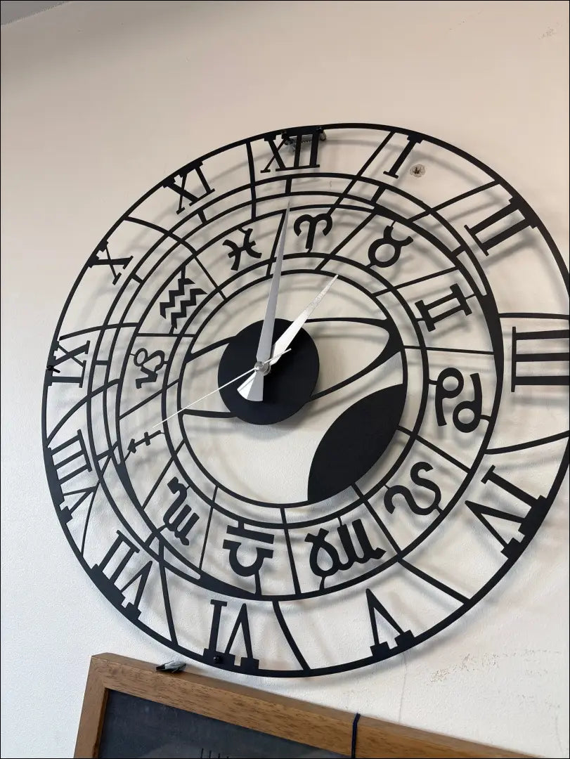 Sieninis laikrodis DI10686 - €21 Save 50% __label:Pristatymas 1-2 d.d., color-juoda, interjeras, laikrodziai,