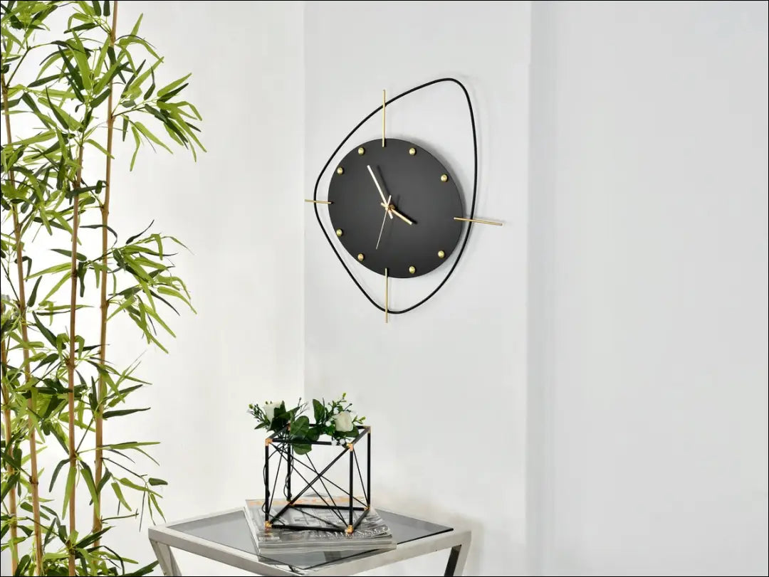 Sieninis laikrodis DI10832 - €40 Save 50% 25-50, __label:Pristatymas 1-2 d.d., color-auksine, color-juoda, interjeras