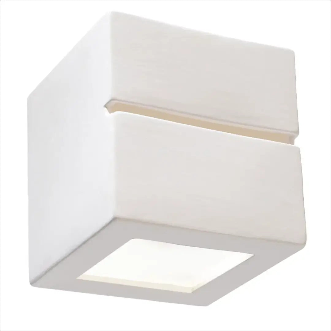 Sieninis šviestuvas DI10660 - €17 Save 50% __label:Pristatymas 1-2 d.d., color-balta, interjeras, material-keramika,