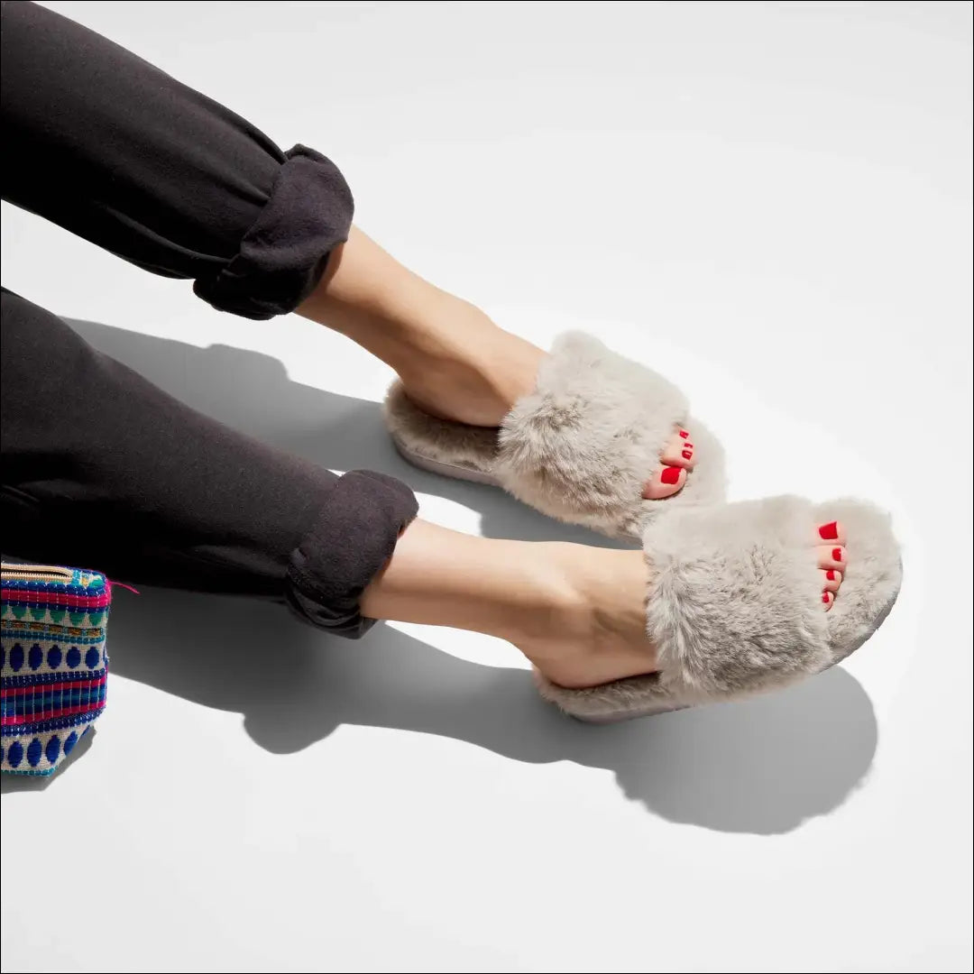 Šlepetės (36) DR125 - €23 Save 50% __label:Pristatymas 1-2 d.d., color-pilka, drabuziai, material-dirbtinis-kailis,