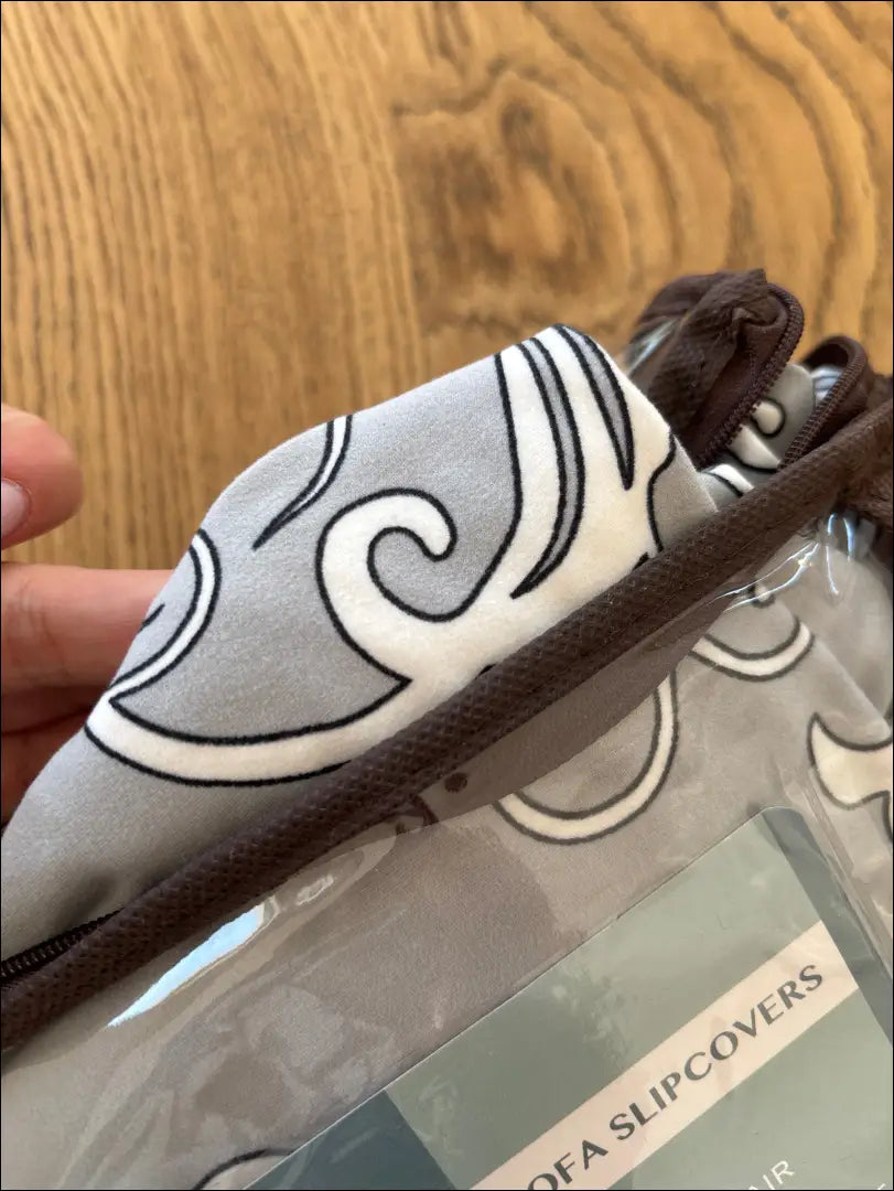 Sofos užvalkalas DI11278 - €18 Save 70% __label:Pristatymas 1-2 d.d., color-pilka, kita, material-elastanas,