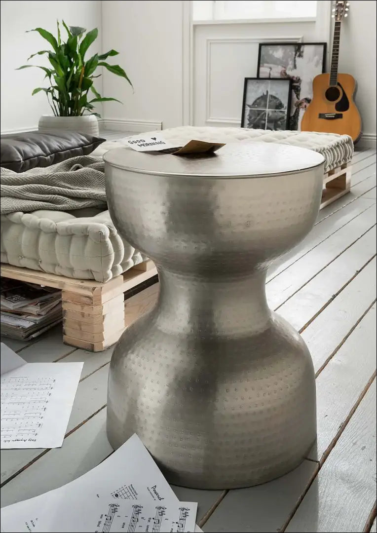 Šoninis staliukas SI1958 - €49 Save 50% 25-50, __label:Pristatymas 1-2 d.d., color-sidabrine, material-metalas,