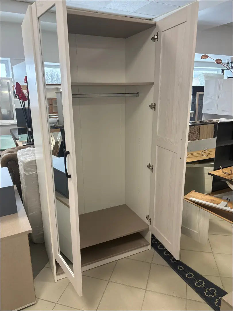 Spinta GI644 - €135 Save 50% 100-200, __label:Pristatymas 1-2 d.d., biuro-baldai, color-balta, material-mediena €100