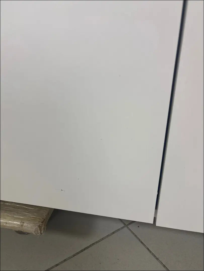 Spinta GI679 - €88 Save 60% 50-100, __label:Pristatymas 1-2 d.d., color-balta, material-mediena, pazeistas €50 to €100