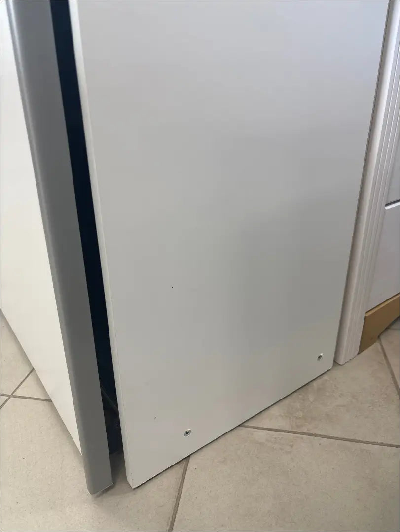 Spinta GI747 - €110 Save 60% 100-200, __label:Pristatymas 1-2 d.d., color-balta, material-mediena, pazeistas €100